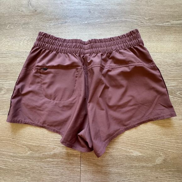 Vuori Women's Athletic Shorts - Size M - Picture 6 of 6